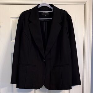Liverpool Women's Elegant Black Suit Jacket